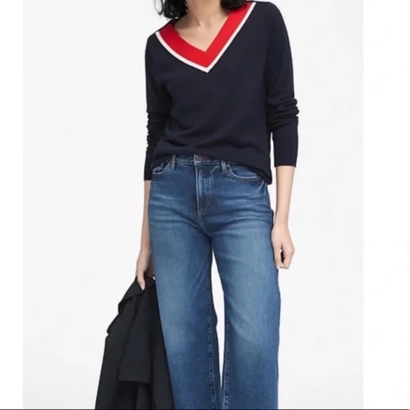 Banana Republic navy & red v neck lightweight cashmere silk blend sweater small - Picture 7 of 7